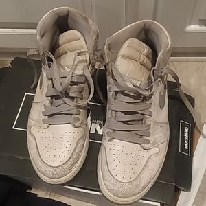 Jordan  laser 1's   1 pair